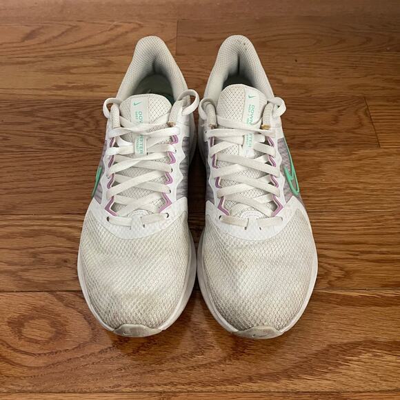 Nike Downshifter 11 White Signal Green Womens 9 Glow Running Shoes Sneakers - Picture 5 of 9